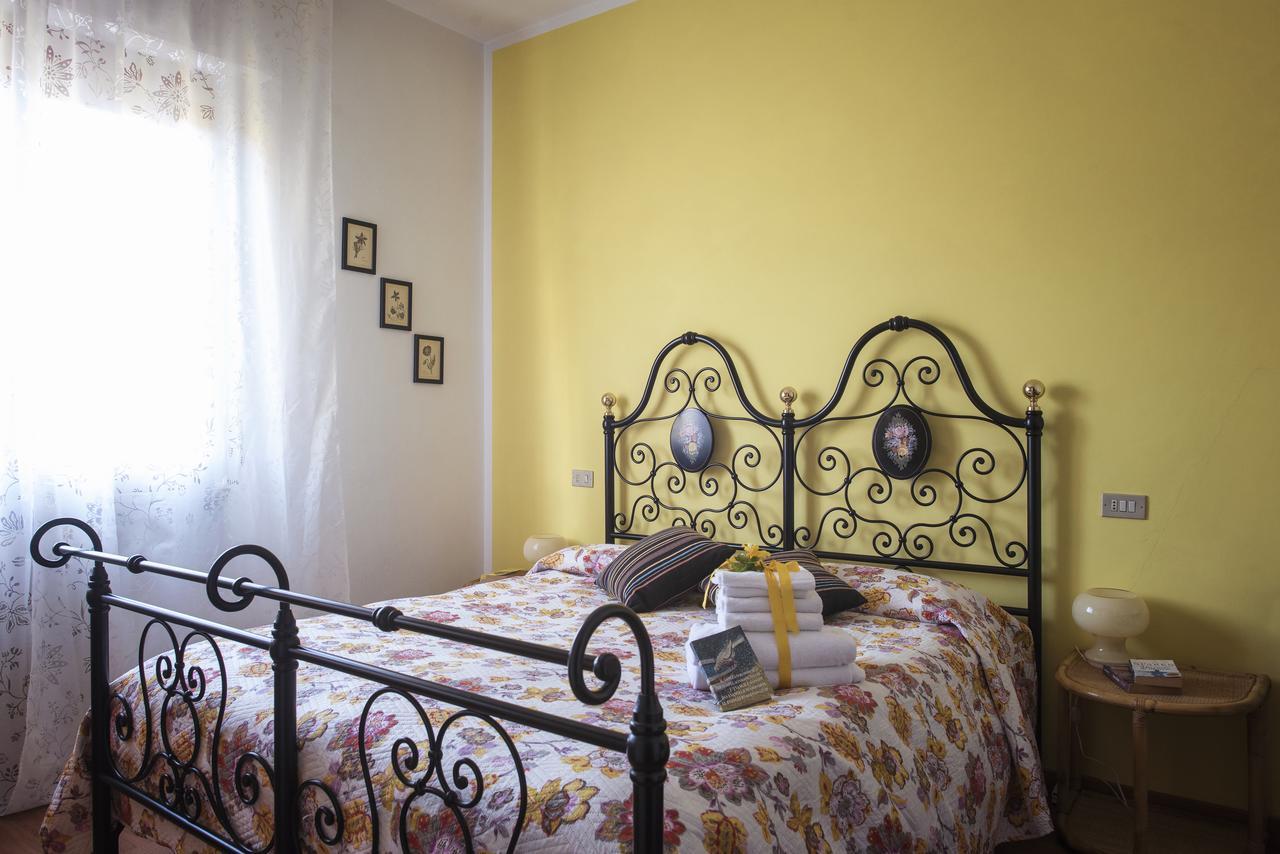 Albergo La Bussola Аббадиа Сан Сальваторе Экстерьер фото